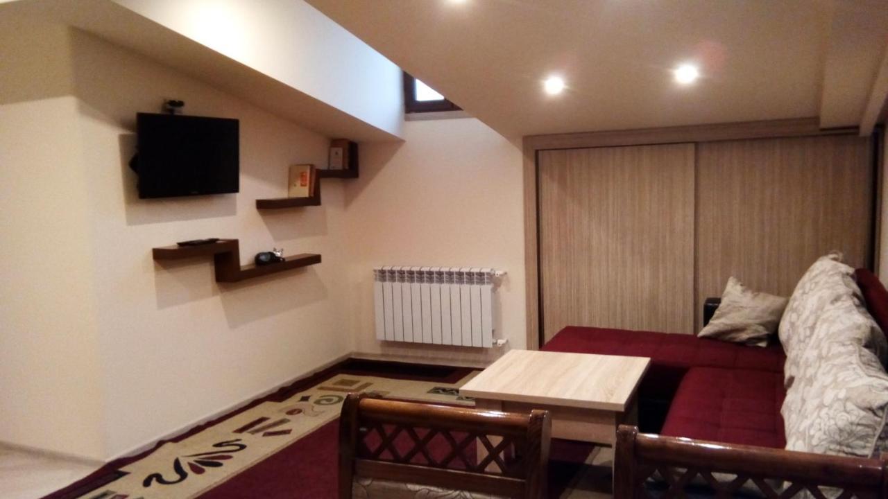 Lily'S Apartment Erivan Exterior foto